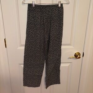 Uniqlo Women’s S Wide Leg Floral Pants
